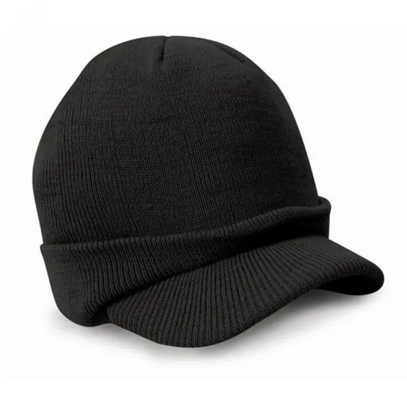 Bonnet a visiere militaire